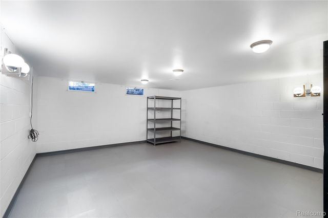 7230 Miller Road, Swartz Creek, MI 48473