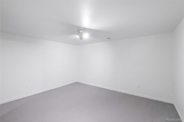 7230 Miller Road, Swartz Creek, MI 48473