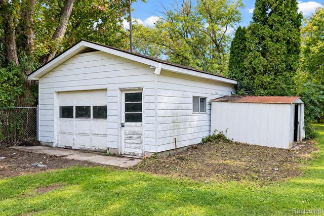 7230 Miller Road, Swartz Creek, MI 48473