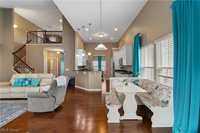 10453 Dogwood Drive, Aurora, OH 44202