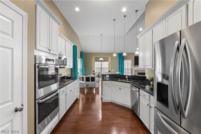 10453 Dogwood Drive, Aurora, OH 44202