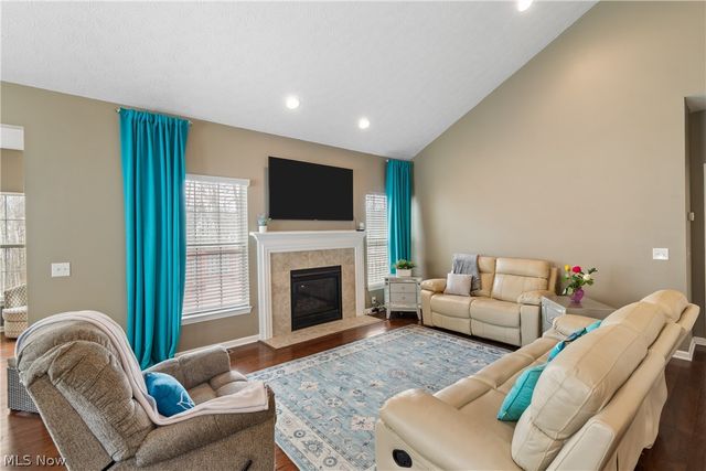 10453 Dogwood Drive, Aurora, OH 44202