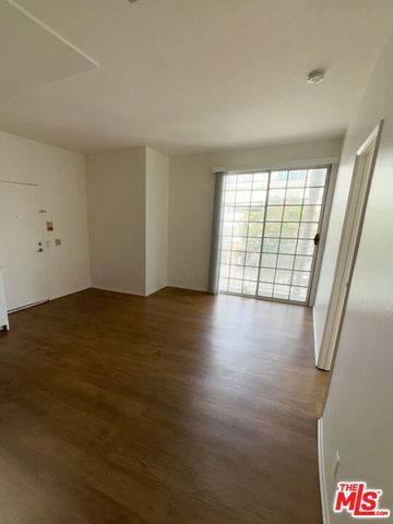 1221 Seward Street 101, Los Angeles, CA 90038