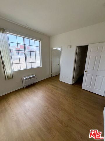 1221 Seward Street 101, Los Angeles, CA 90038