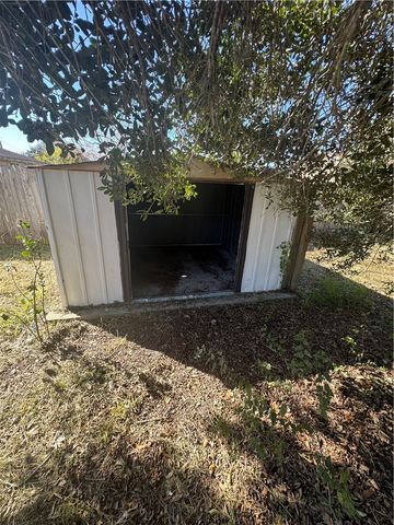 904 W Walton St, Beeville, TX 78102