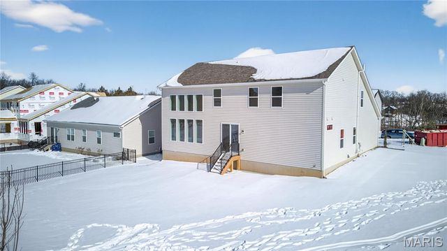 160 Cedarstone Drive, Dardenne Prairie, MO 63368