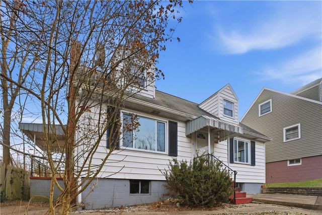 1865 Montour St, Coraopolis, PA 15108