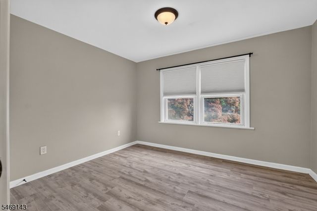 100 Morgan Pl, North Arlington Boro, NJ 07031