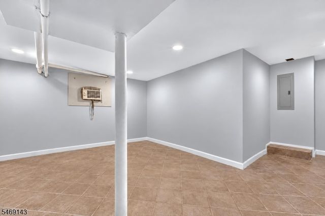 100 Morgan Pl, North Arlington Boro, NJ 07031