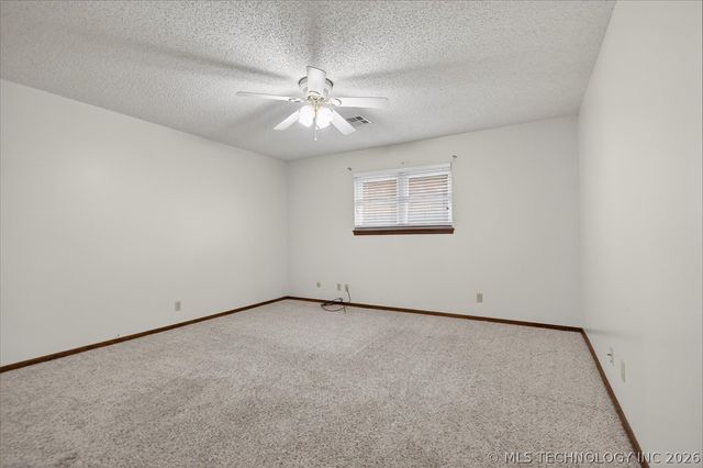 3321 Tuxedo B, Bartlesville, OK 74006