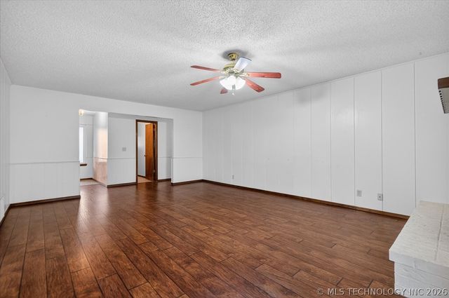 3321 Tuxedo B, Bartlesville, OK 74006