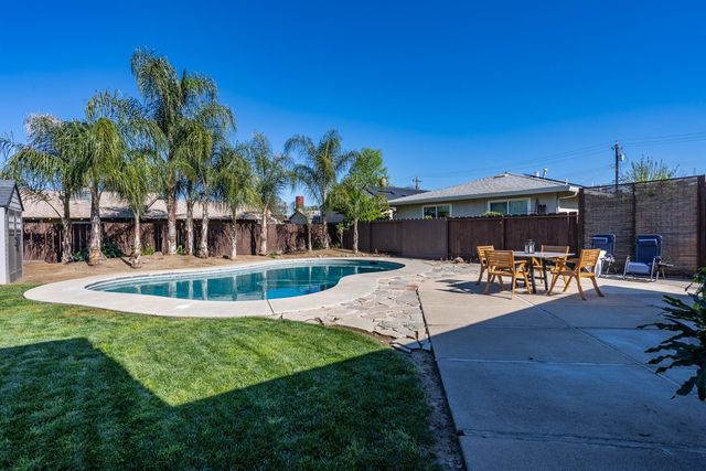 721-723 River Ave, Oakdale, CA 95361