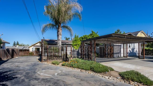 721-723 River Ave, Oakdale, CA 95361