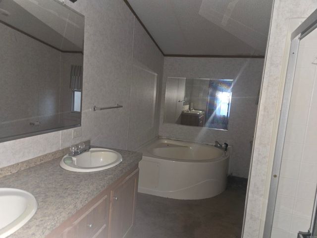 345 Rankin Road, Nashville, AR 71852