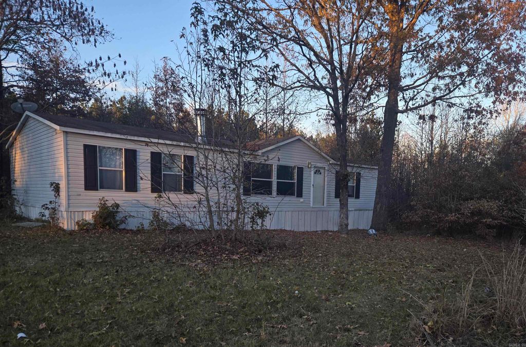 345 Rankin Road, Nashville, AR 71852