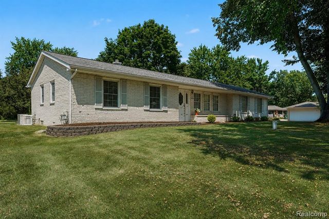 1628 Oneida Trail, Lake Orion, MI 48362