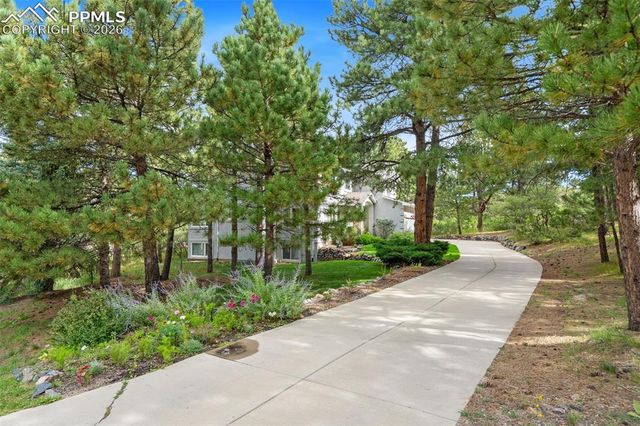 1380 Old Antlers Way, Monument, CO 80132