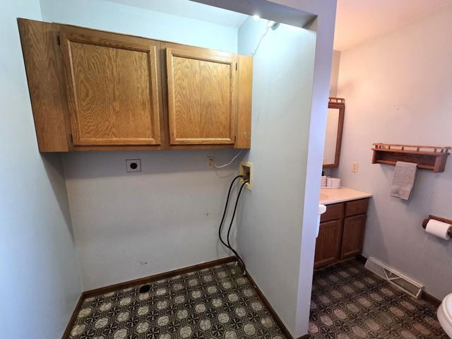 710 Madison Street, Bellevue, MI 49021