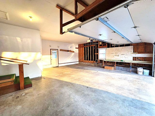 710 Madison Street, Bellevue, MI 49021