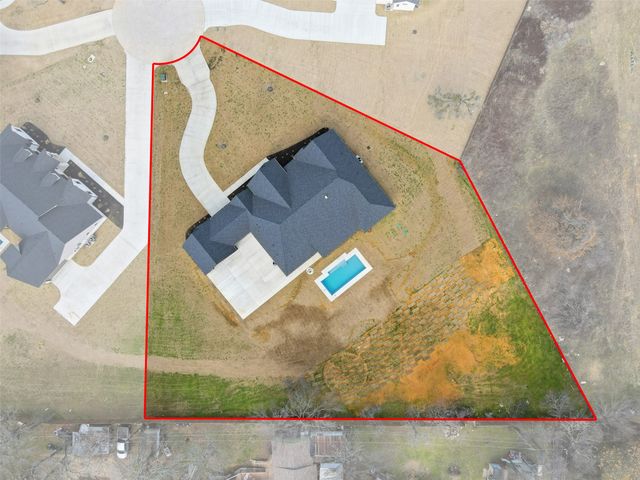 5833 Grey Wolf Court, Fort Worth, TX 76140