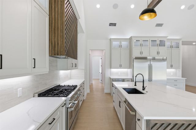 5833 Grey Wolf Court, Fort Worth, TX 76140