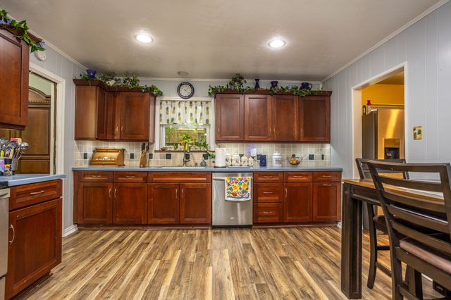 124 MARTIN Drive, Lancaster, TX 75146
