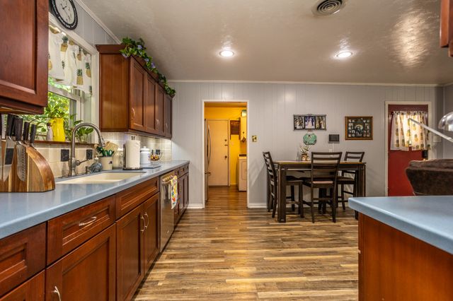 124 MARTIN Drive, Lancaster, TX 75146