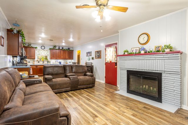 124 MARTIN Drive, Lancaster, TX 75146