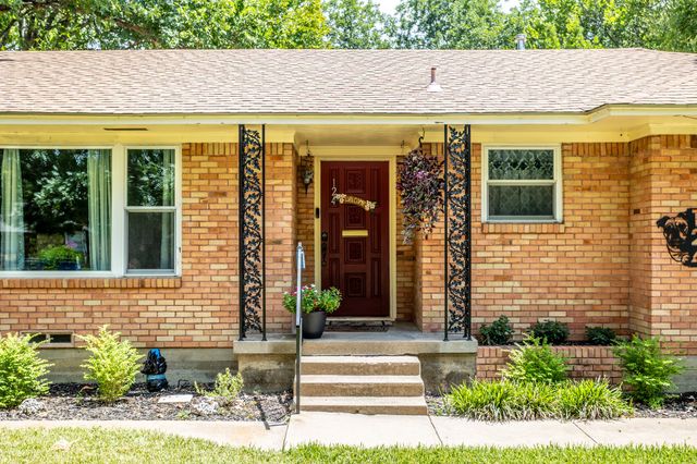 124 MARTIN Drive, Lancaster, TX 75146