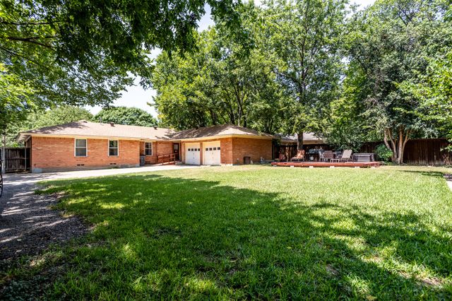 124 MARTIN Drive, Lancaster, TX 75146