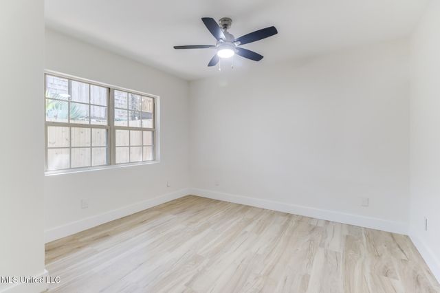 175 Saint Charles Avenue, Biloxi, MS 39530