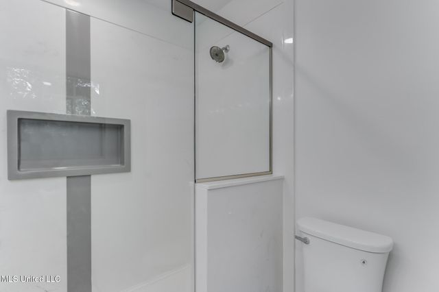 175 Saint Charles Avenue, Biloxi, MS 39530