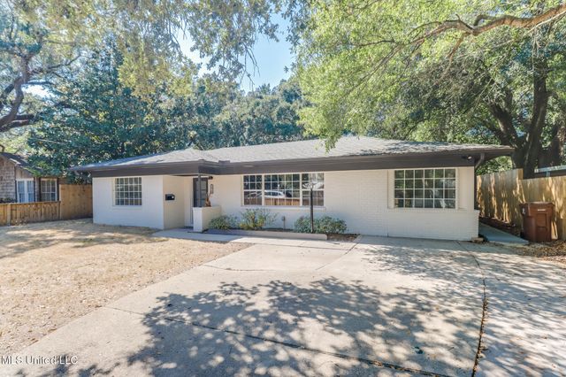 175 Saint Charles Avenue, Biloxi, MS 39530