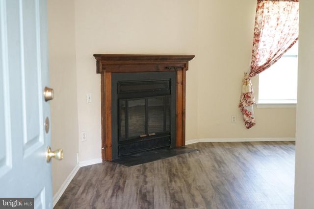 906 ROBERTS LN, Marlton, NJ 08053