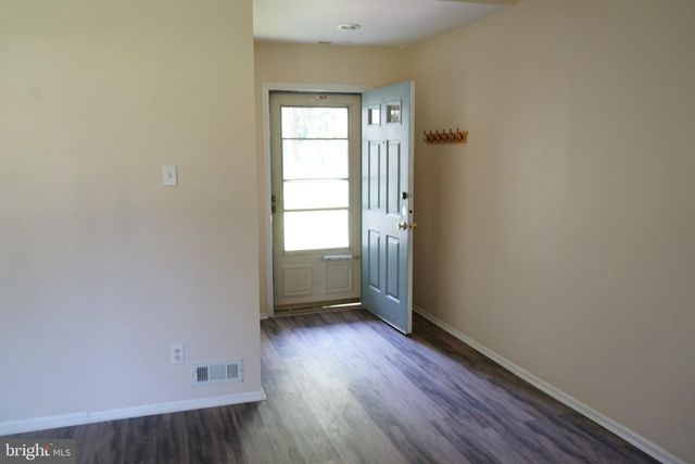 906 ROBERTS LN, Marlton, NJ 08053