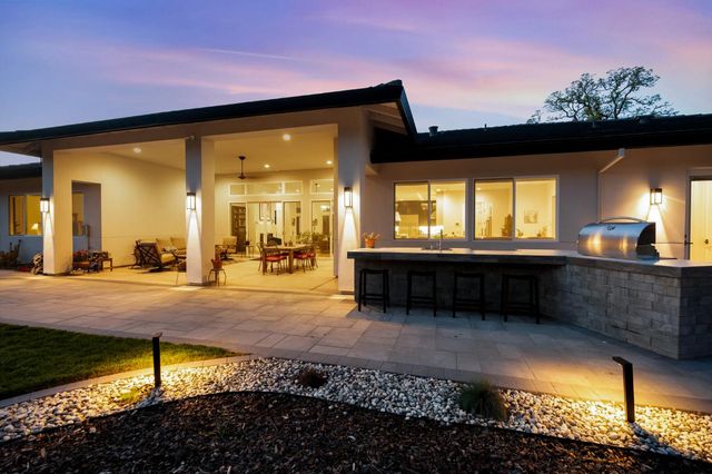 1881 Camino Verdera, Lincoln, CA 95648