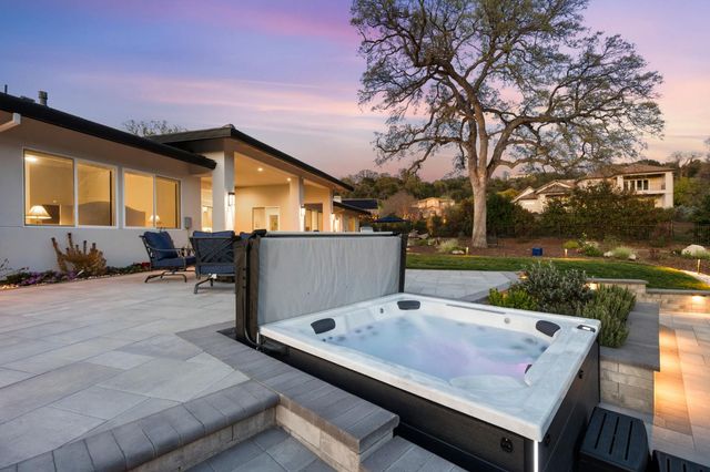 1881 Camino Verdera, Lincoln, CA 95648