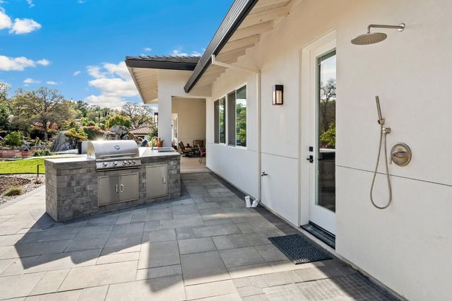 1881 Camino Verdera, Lincoln, CA 95648