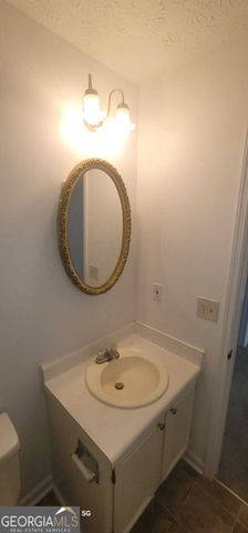 399 Thomas Downs Way, Jonesboro, GA 30238