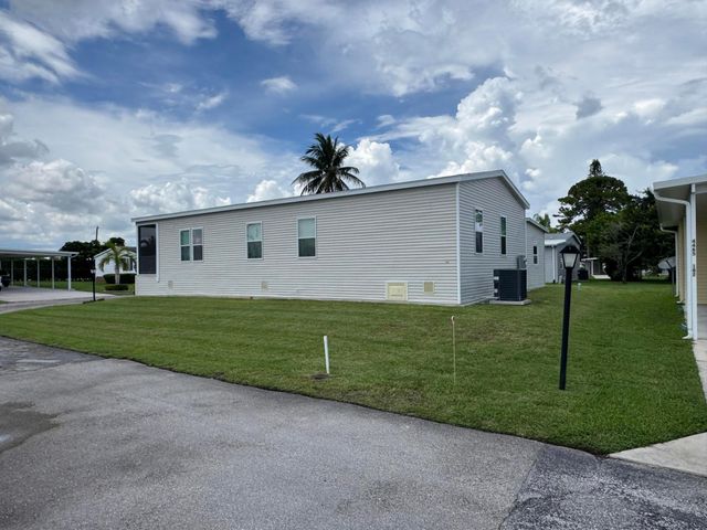 4477 Lady Beverlee Court S, Boynton Beach, FL 33436