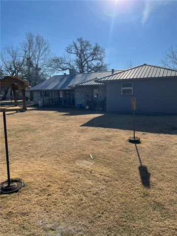409 W. Morgan St, Franklin, TX 77856