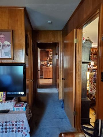 409 W. Morgan St, Franklin, TX 77856