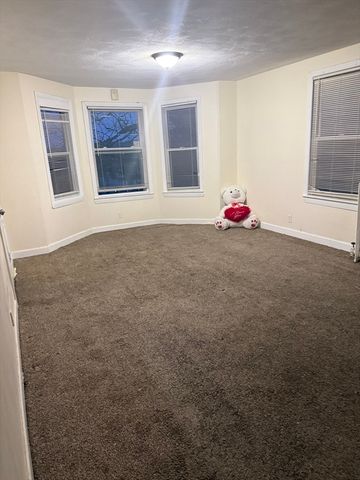 23 Echo Grove 3, Lynn, MA 01905