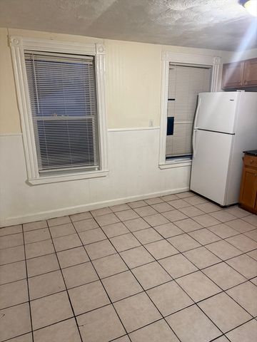 23 Echo Grove 3, Lynn, MA 01905