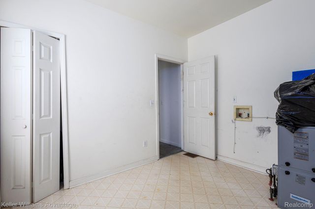 11727 Dyar Street, Hamtramck, MI 48212