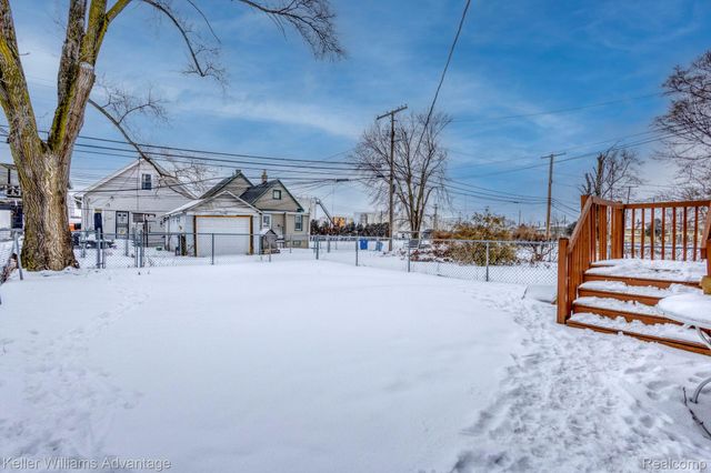 11727 Dyar Street, Hamtramck, MI 48212