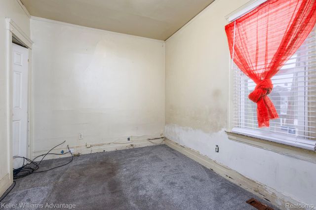 11727 Dyar Street, Hamtramck, MI 48212