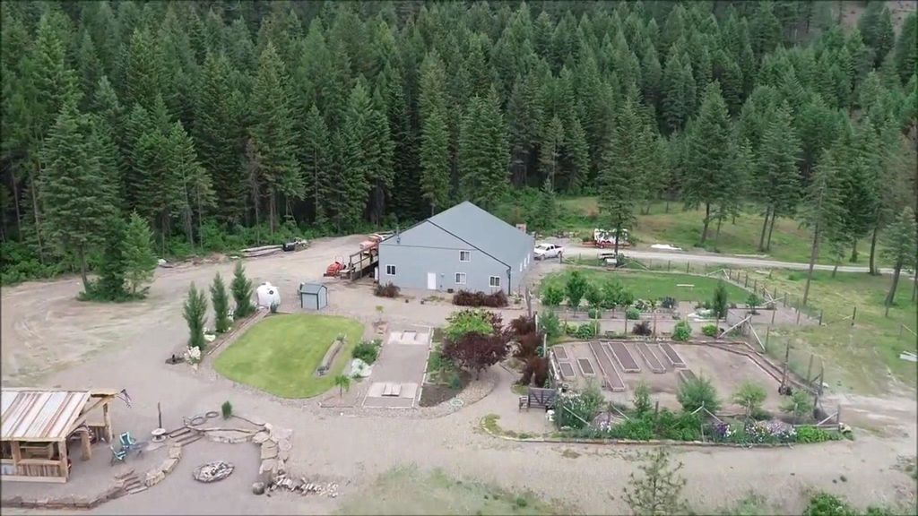 6071 Bead Lake Rd, Newport, WA 99156 photo 2