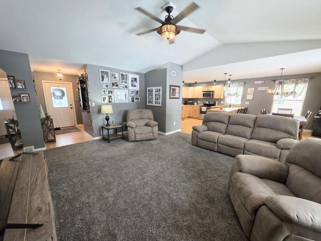 804 RANGELINE ROAD, Mosinee, WI 54455