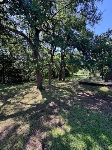 698 Mimosa Drive, Pottsboro, TX 75076